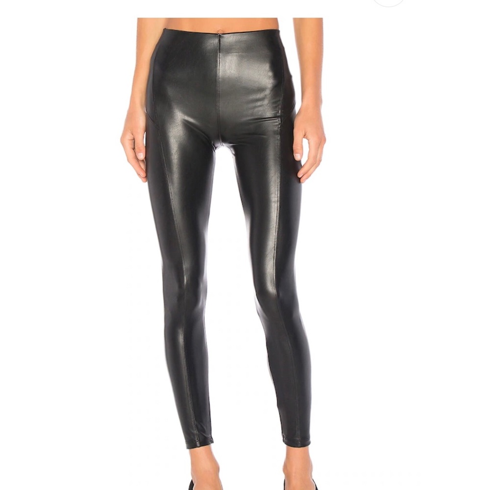 Seamed High Rise Legging in Classic Black